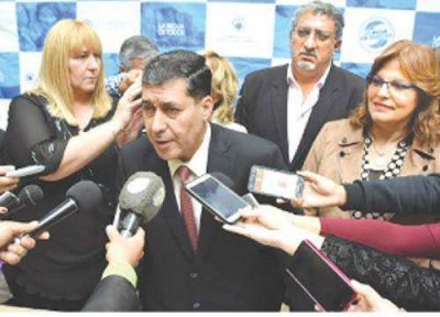 Casas volvi� a reclamar a Naci�n por m�s fondos y conden� el fallo del 2x1