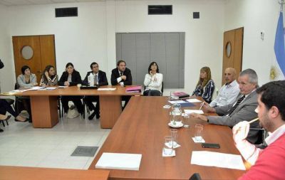 Tierno se reuni� con jueces de Faltas