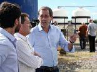 La Plata: Con la participaci�n de Garro, inauguran la primera planta de aceite de soja en la ciudad