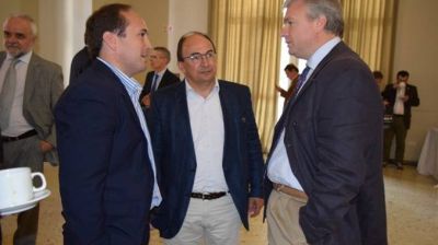 Salom�n y Bustingorri concurrieron a una Jornada  donde disertaron Ministros Nacionales