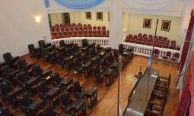 Candidatos impulsan tope a reelecci�n de diputados provincial