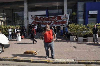 Agmer Paran� volvi� a reclamar la devoluci�n de sueldos mal liquidados 