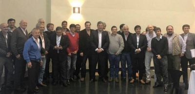 Intendentes peronistas del interior se reunieron con el ministro de Infraestructura