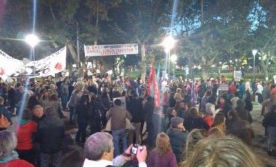 Cientos de olavarrienses se movilizaron contra el 2x1
