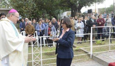 La gobernadora Corpacci presidi� el acto por Esqui�