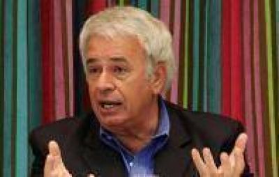 Ofrenda a Macri: DLS no ser� candidato e ir�a Llaryora