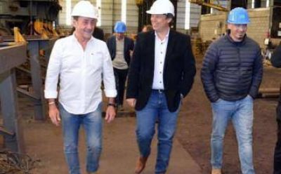 Cascallares recorri� la planta Angeletti en Burzaco