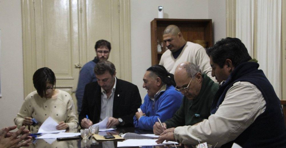 Se firm� el acuerdo de paritarias