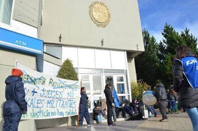 Judiciales rechazaron candidatos propuestos por el gobierno
