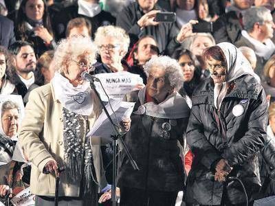 �El pueblo protesta y exige�
