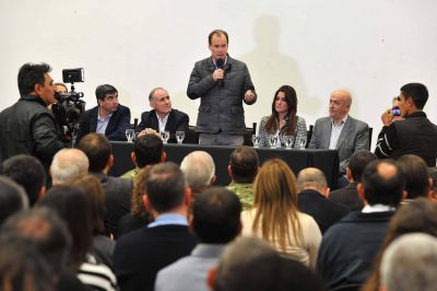 Bordet anunci� un nuevo incremento salarial para empleados p�blicos 