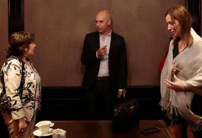 Macri, Vidal y Larreta se reunieron con Oca�a, posible candidata en Provincia