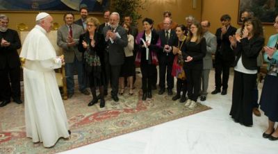 Papa Francisco pide no tener miedo a los descubrimientos cient�ficos y a la verdad