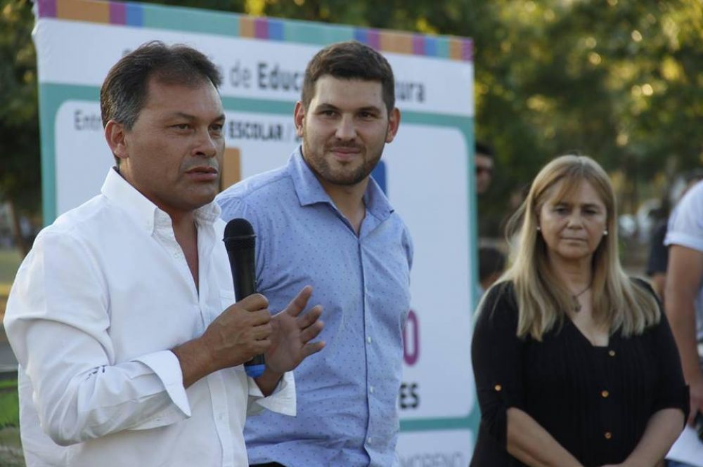 Cruces entre Vidal y el camporista Festa por la ayuda social en Moreno