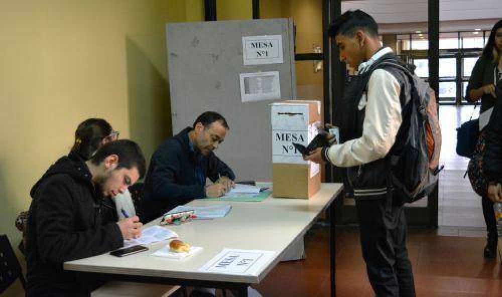 Las federaciones universitarias rechazaron las denuncias en Lomas por considerarlas 