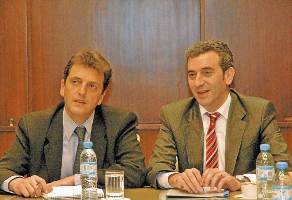 El entorno de Randazzo le cierra la puerta a Massa: �Eligi� pescar en la misma laguna que el gobierno�