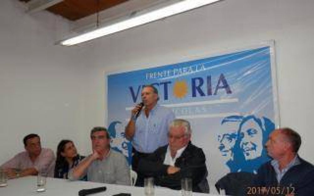 Berni cerr� encuentro kirchnerista en San Nicol�s: 