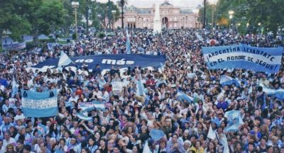Convocan a una jornada nacional de oraci�n en el Obelisco