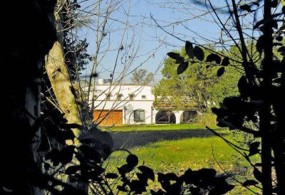 El monasterio de L�pez: la Iglesia le quit� apoyo y luce abandonado