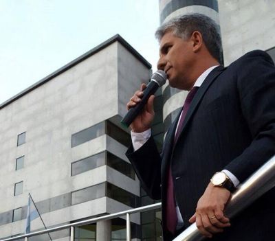 Poggi pasa la noche en Tribunales para pedir la habilitaci�n de su partido