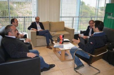 El Gobierno trabaja en la conformaci�n de una red de frigor�ficos provinciales