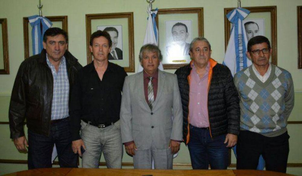 Bosetti recibi� al secretario General de la asociaci�n del personal jer�rquico del agua y energ�a