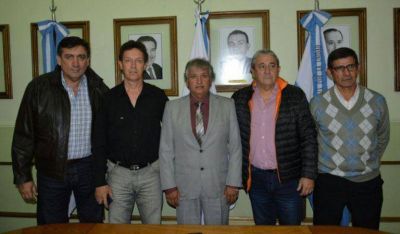 Bosetti recibi� al secretario General de la asociaci�n del personal jer�rquico del agua y energ�a