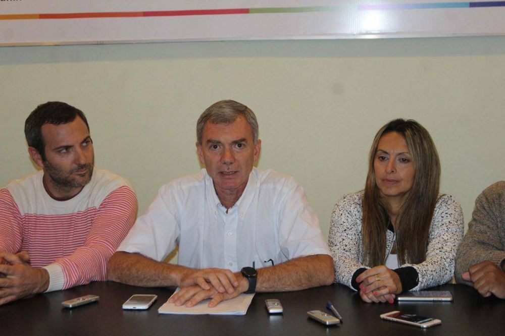 Cambiemos lo cruz� duro al FR y lo acus� de mentir