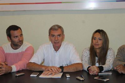 Cambiemos lo cruz� duro al FR y lo acus� de mentir