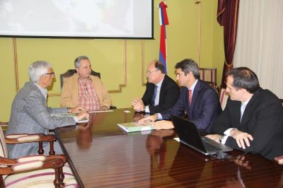 Passalacqua recibi� a empresarios interesados en invertir en proyecto de Biomasa