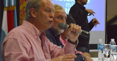 Estatales: UPCN acord� 20% en tres tramos y desat� la ira de ATE