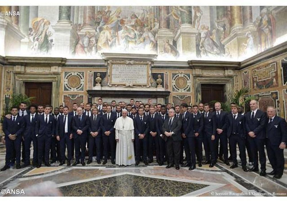 Impulsar aut�nticos valores del deporte, exhort� el Papa