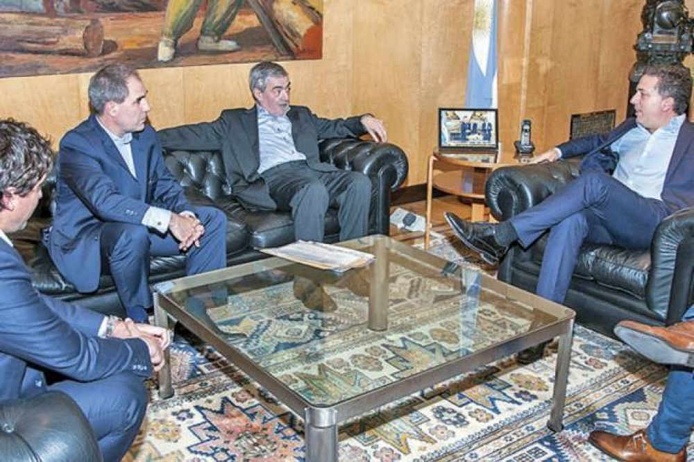 La evoluci�n de las cuentas p�blicas fue el eje del encuentro de Das Neves con Dujovne