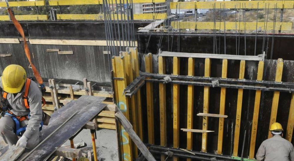 Schiaretti, con modelo propio para la ley de ART