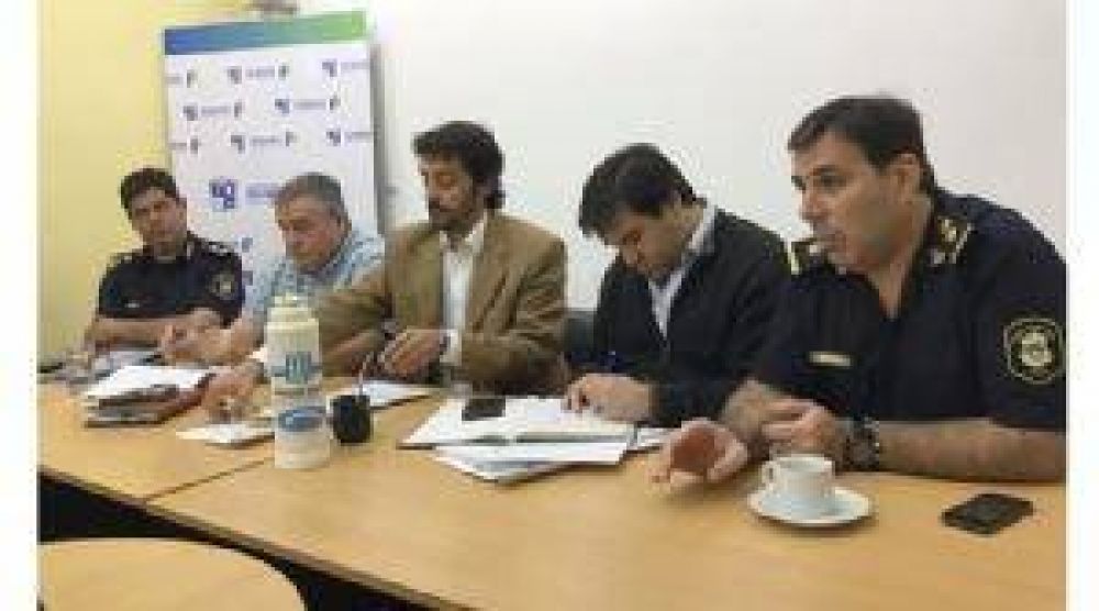 Preocupa a los ediles el n�mero de polic�as que patrullan Pilar