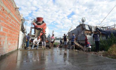 Objetivo cumplido: ning�n chico de Caracol dormir� en piso de tierra este invierno