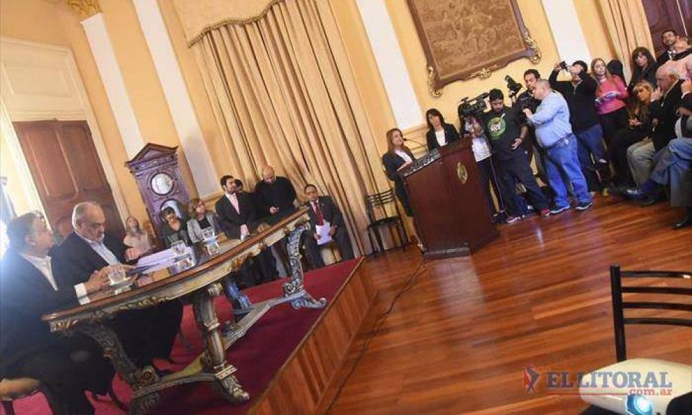 Presentaron una ley local de educaci�n que busca la participaci�n de todos los actores