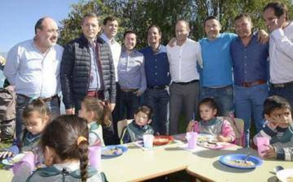 En el peronismo comienzan a sacarse las �caras y caretas�