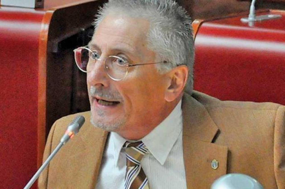 Garc�a: �Los cien millones para Comodoro ayudar�n para reponer cosas b�sicas y necesarias�