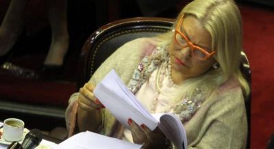 Carri� pidi� tres diputados y veta a Angelici y Ritondo