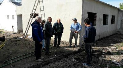 S�nchez recorri� la ampliaci�n del CAPS de Villa Italia