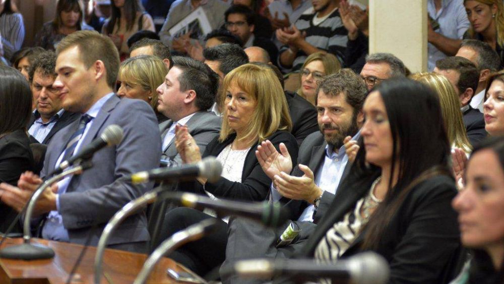 El Concejo analiza hoy el gasto de 2.641 millones de pesos en el primer a�o de Gay