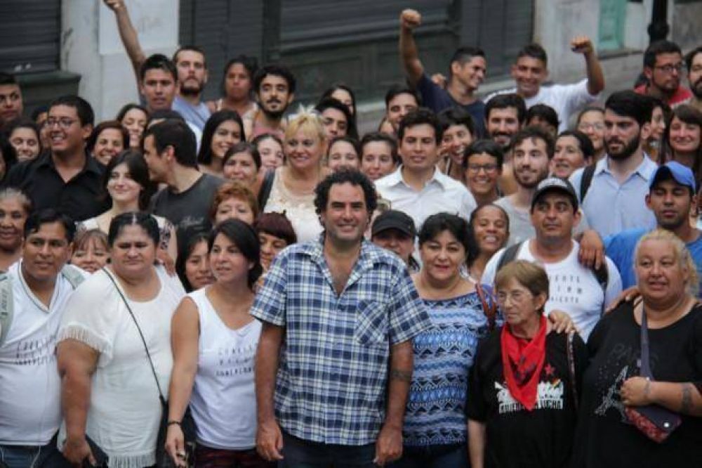 La izquierda porte�a sigue velando por una unidad que pese en las urnas