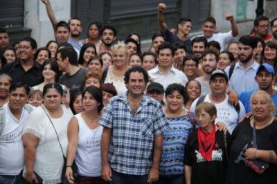 La izquierda porte�a sigue velando por una unidad que pese en las urnas