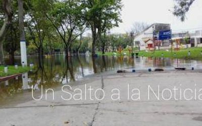 Tras la inundaci�n r�cord, otra vez se inunda Salto