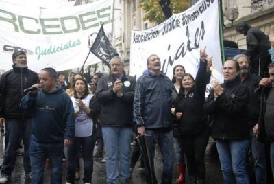 Nutrida caravana en la segunda jornada del paro de judiciales