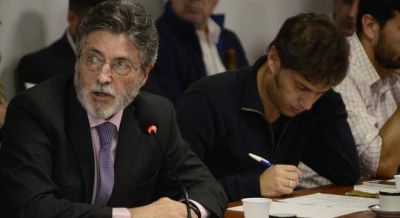 Abad fue al Congreso a pedir denuncias masivas a los comercios sin posnet