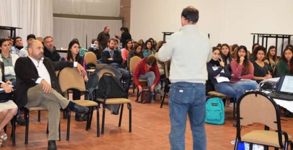 Jornada sobre Energ�as Sustentables y Alternativas en Saladillo