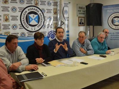Jorge Solmi: �El agua va a venir y se va a quedar porque no tiene por d�nde salir�