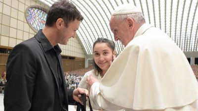 La emotiva audiencia del papa Francisco y Brenda, la chica argentina con una enfermedad rara e incurable